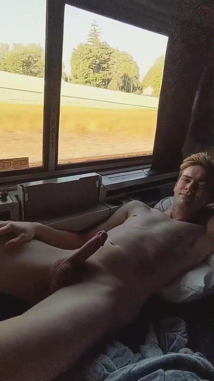 Blonde Twink Nude In Railcar Room And Cums Gayporntube