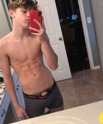 Blondboyyyyyy