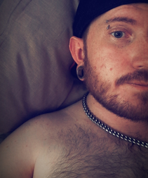 Nudistliam