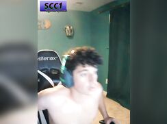 Hung Lad Unique Cum Pulling