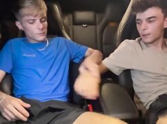 Hung twinks fuck in the car