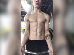I'm a hot muscle boy jerking off at the gym cam porn tube