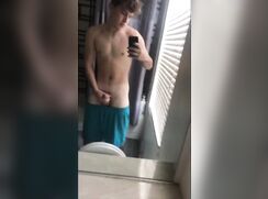 College lad jerks off in his room BOYS PORN