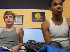 Sleepover Flip Flop Twinks Gay Porn Videos