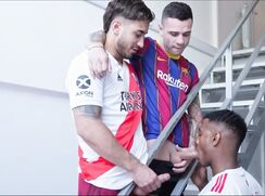 El Spaniard se divierte con diferentes jugadores