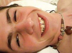 Steve Wanking on A Bed Porn Teens Gay Uncut