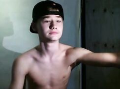 18yo cum on cam twink porn tube