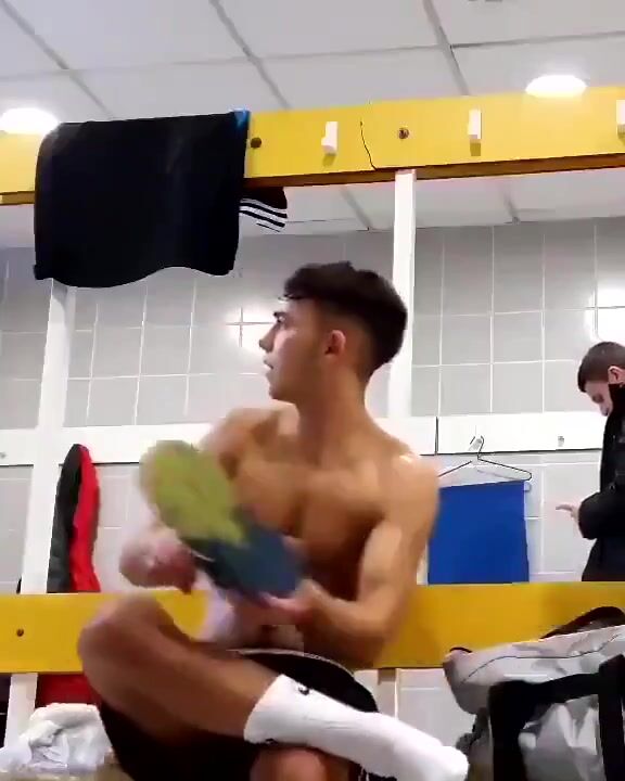 Uncut Twink Locker Room Spy Cam porn | GayPornTube
