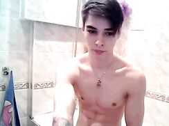 Bath Time Jerk Boys Cam Porn