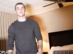 Sean horny hairy stud model wanks cum gay porn