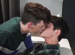 Evening Bareback Bang Gay Porn Videos