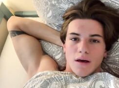 A103. Very hot boy on cam