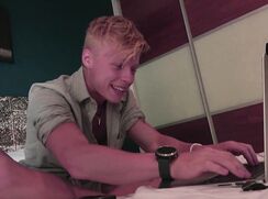 Jeunes étalons en vacances ♥♥ gay porn videos