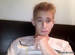 cute self-sucker cam boys gay porn