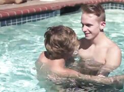 Its starts in the water gay porn tube