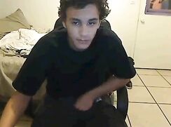 Enjoys chatting and jerking cam boys porn