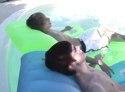 Hung Twink Gets Lucky Gay Porn Videos