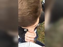 Quick outdoor blowjob