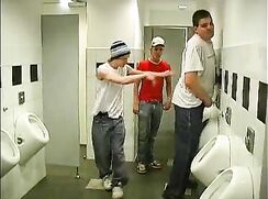 Teen punk knocks out and mouthfucks big dude, facial