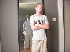 Str8 Carson 20 poses then gets jerked off