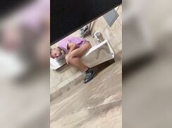 Curious Dude gets his Cock Pulled