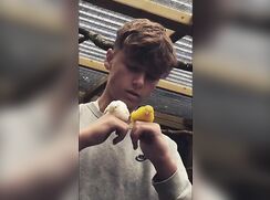 Cutie showing off on snap