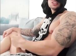 Nothing But Poppers Trainer