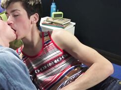 Big Twink Little Twink Gay Porn Videos