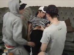 Teseo Video - Two friends wake up their bored colleague