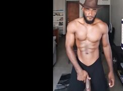 Black anaconca cums hands free