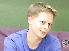 Hot blond twink with a cute smile jerks off at casting