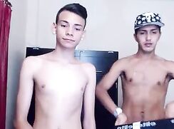 chat cumhonlatin sex couple