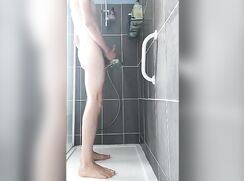 Twink shower fun on cam