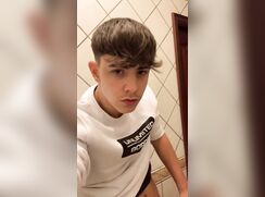 Hottie jerks in stall boys porn