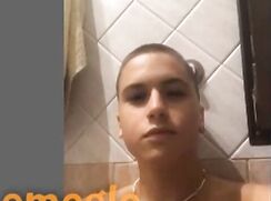 Relaxed wank after school