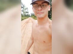 American lad risky gravel path streak