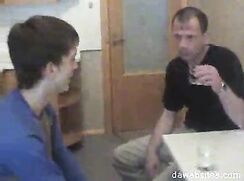 reconduit l'étudiant daddy gay teen porn