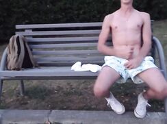 Russian exhibitionist jerks off outside