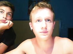 Two teens wank together