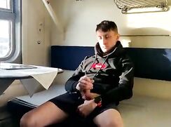 Train Boy Hoody Wank Gay Porn Cam