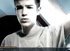 Twink alone to have fun gay teen porn