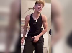 big cock confidence, MUSCLE TWINK