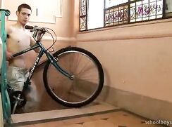 Davos chez mon-oncle gay porn videos