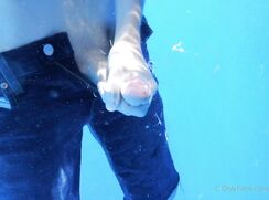 In The Pool Underwater Cum - Ben (Solo)