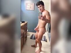 Cute Dude makes Vids in the Bathroom