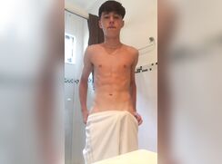 Trim Shower Dude Strokes Cock Gay Boys Porn