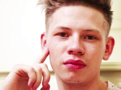 Shaved Blond J/O Twinks Gay Porn