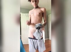 Tatted light skin cam boys porn