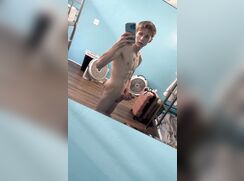 seduces as he strokes. SOLO