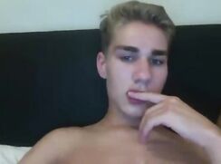 Empty your balls - Eating in bed boys porn